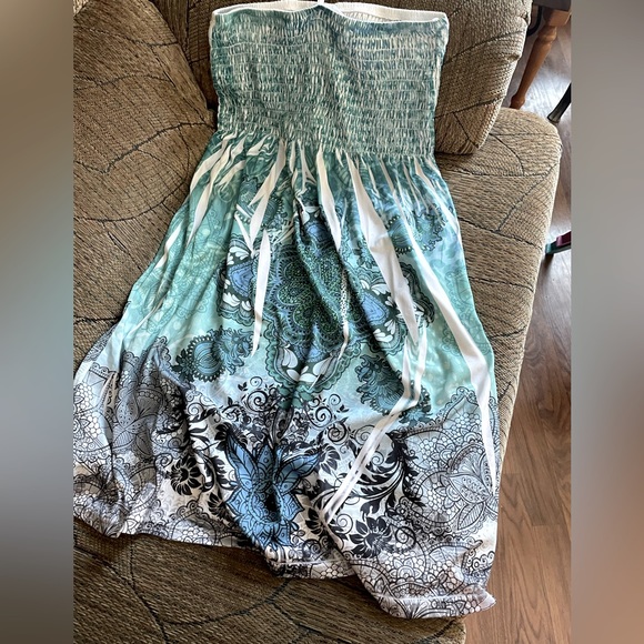 Two fabulous cover ups. Large in a turquoise colour with beads & bling & a brown - Picture 3 of 12